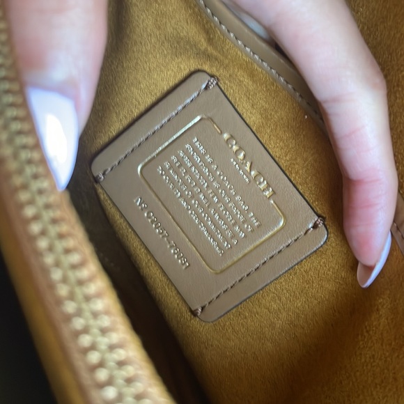 【SOLD】BrandNew Coach Parker nappa shoulder bag with beading - Picture 6 of 9